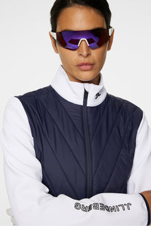 Women | Holma Quilt Hybrid Jacket | JL Navy