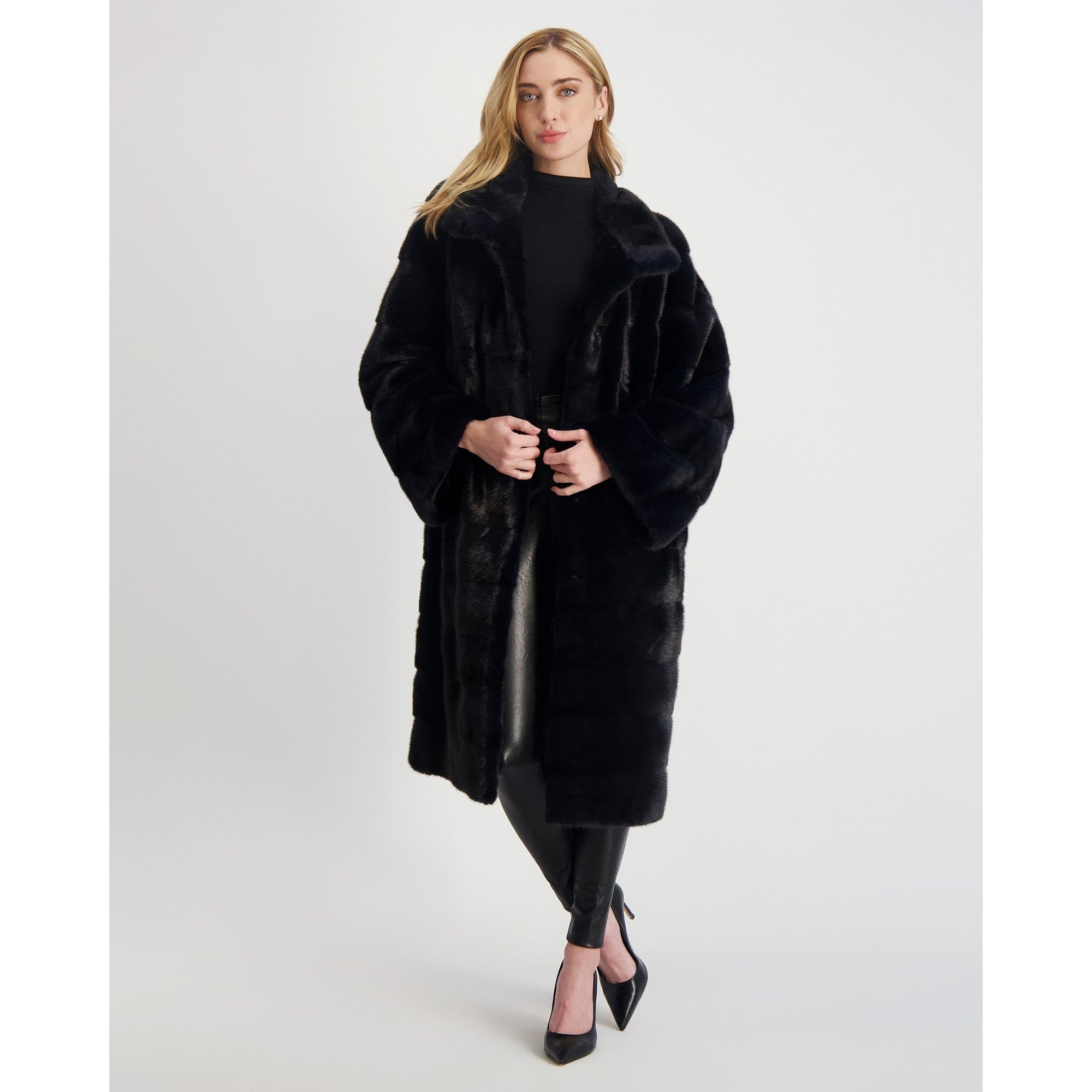 Women | Mink Short Coat | Navy