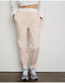 Women | Mixed Material Crinkle Nylon Jogger | Blush White