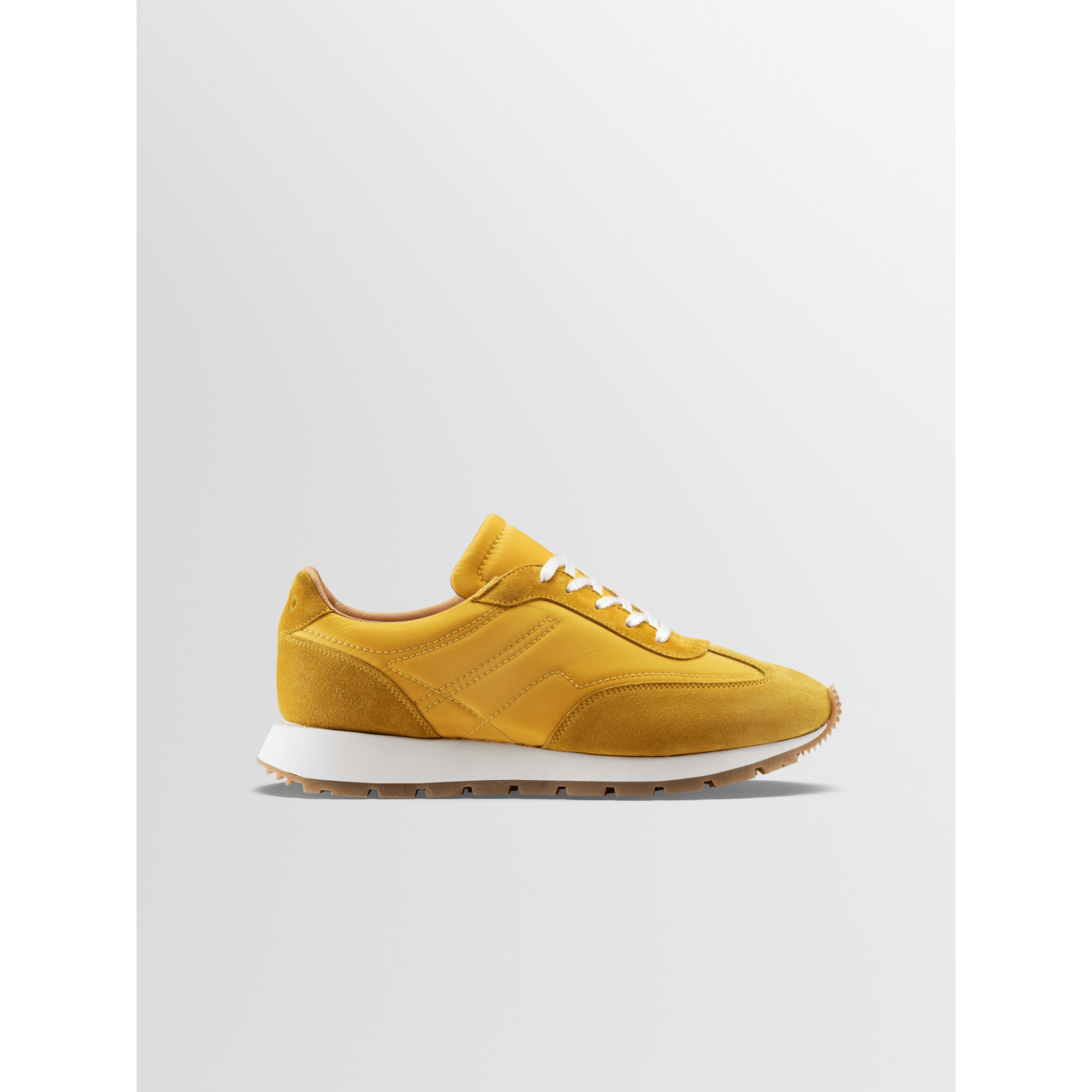 Women | Retro Runner in Saffron