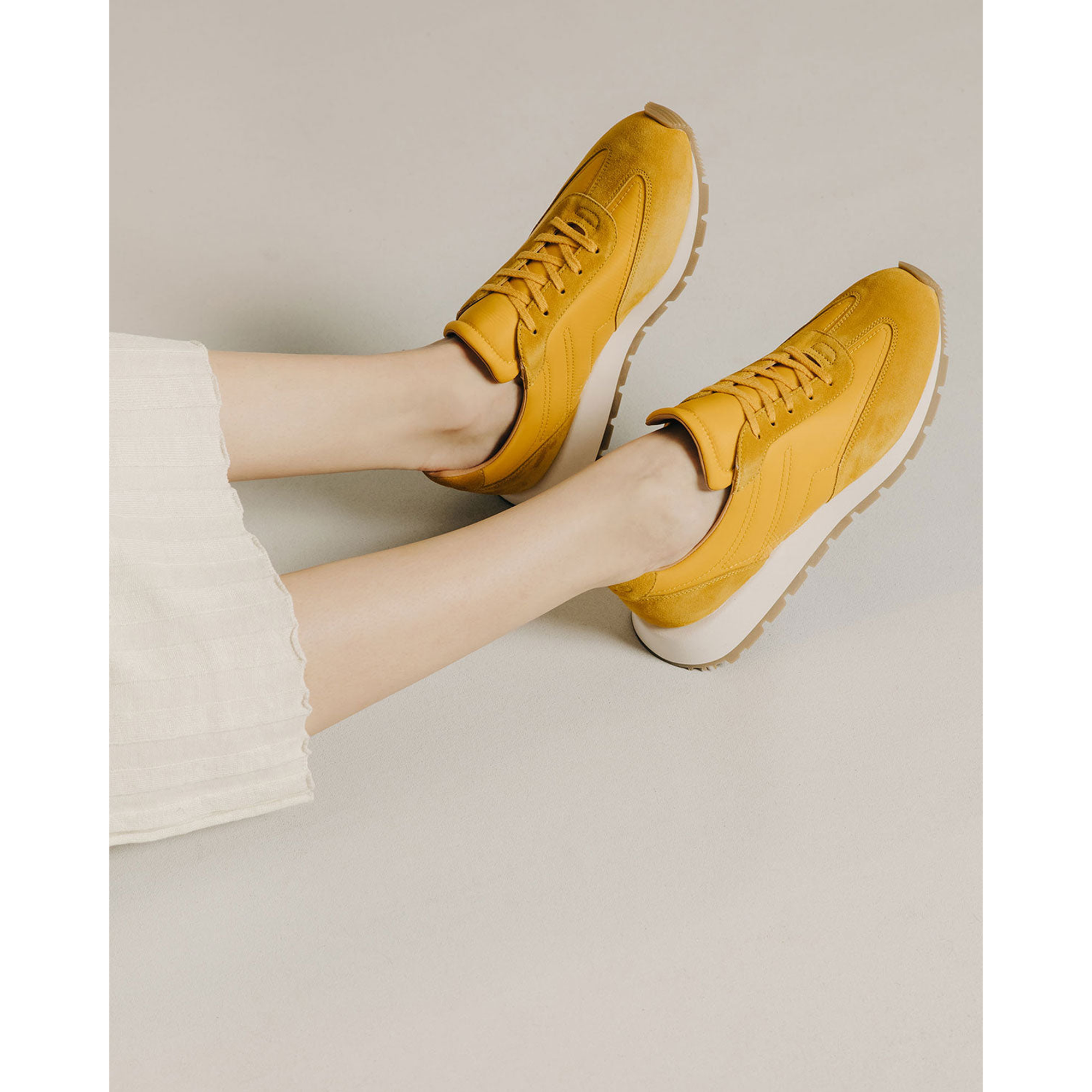 Women | Retro Runner in Saffron