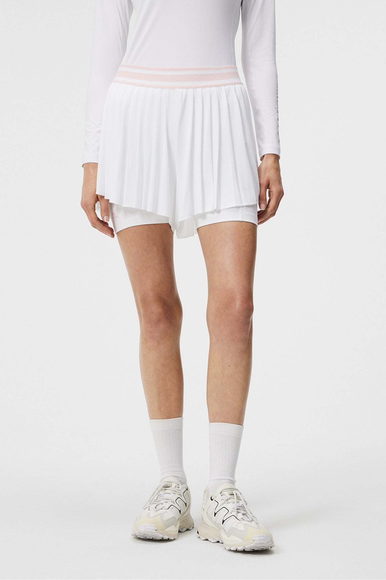 Women | Selah Pleated Shorts | White