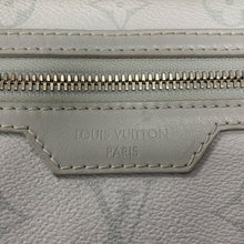 Louis Vuitton Pre-Owned Monogram Antartica Double Flat Messenger | Women | Gray (V4)