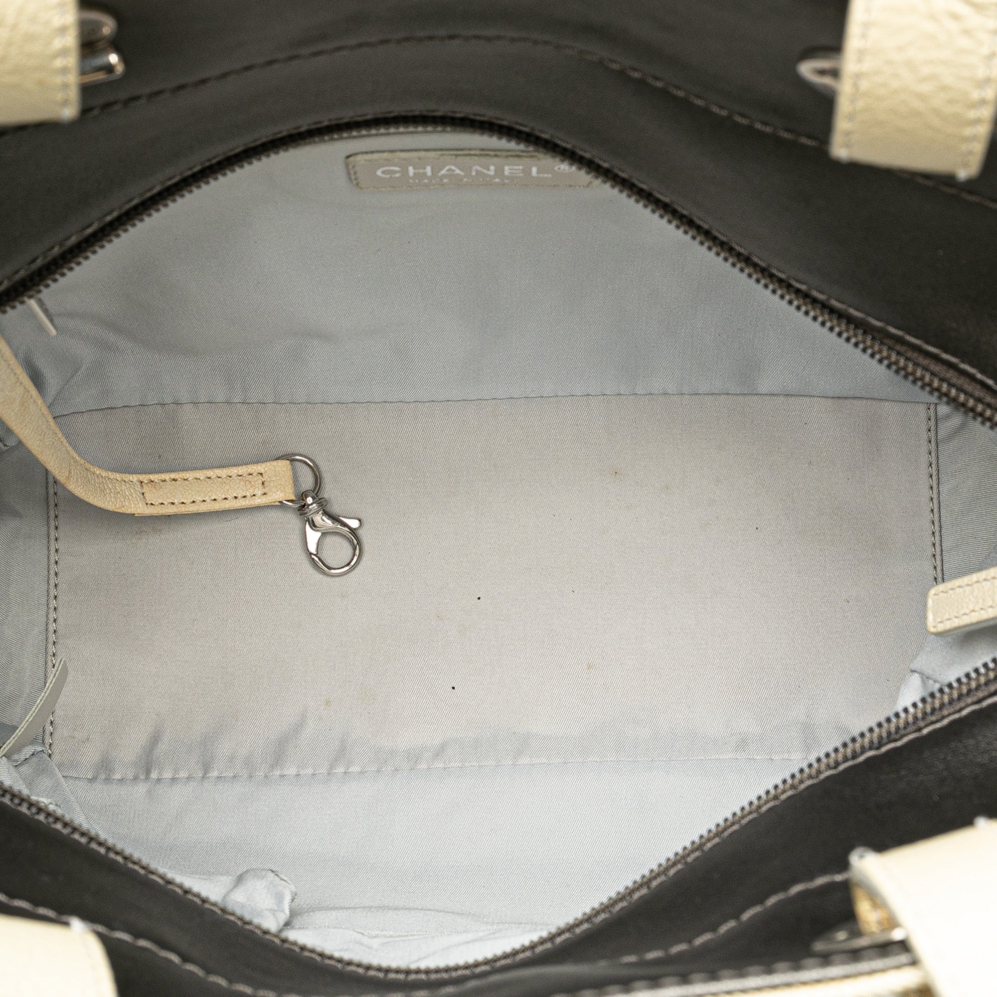 Chanel | Pre-Owned Small Bicolor Paris-Biarritz Tote | GrayWhite/Ivory