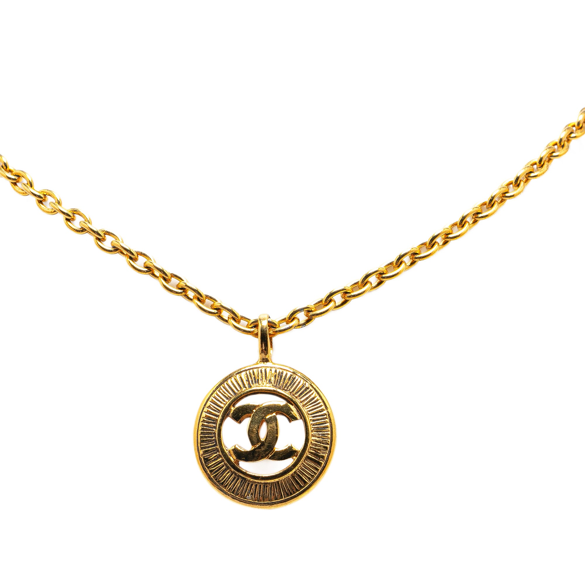 Chanel Pre-Owned Gold Plated CC Round Pendant Necklace | Women | Gold