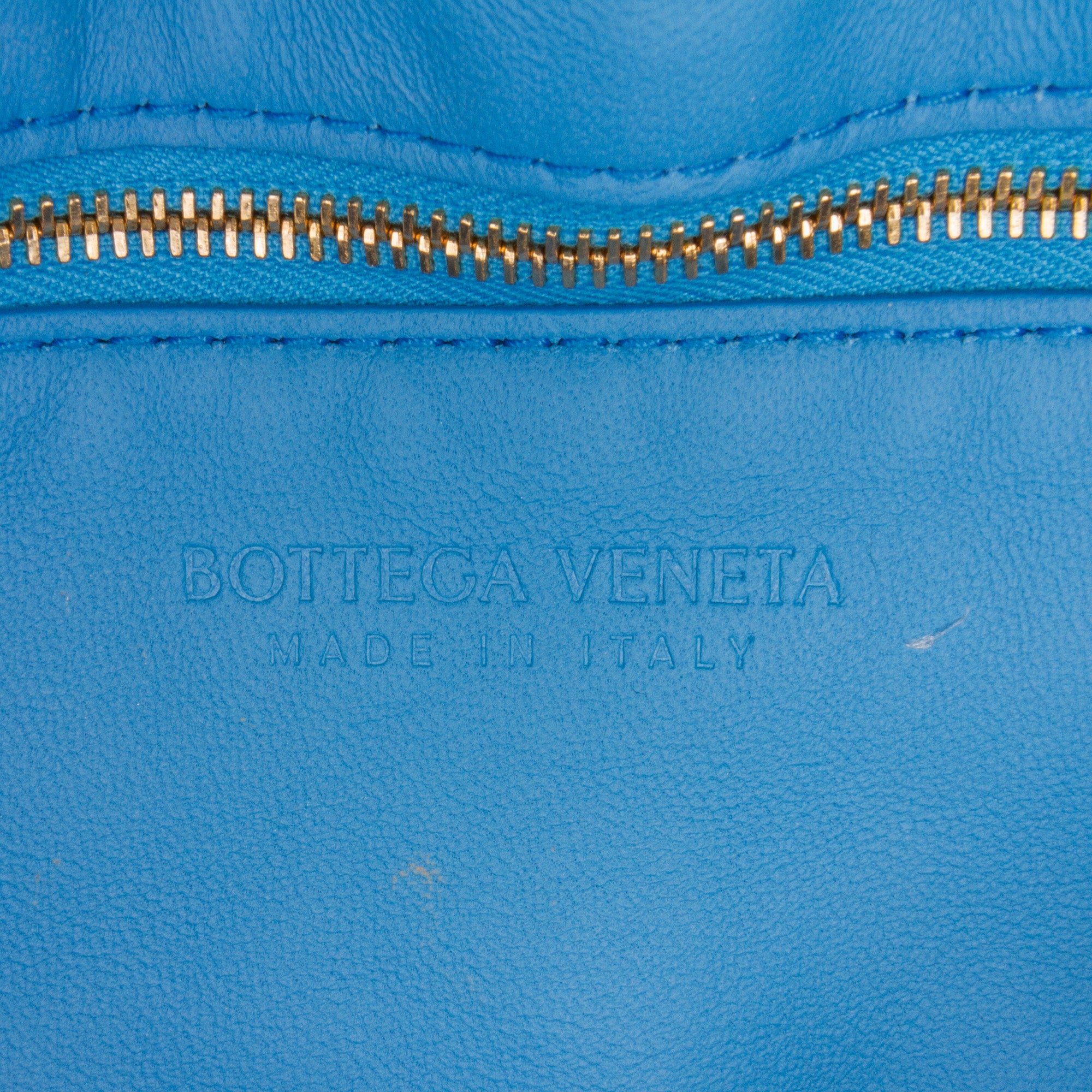 Bottega Veneta | Pre-Owned Nappa Intrecciato Padded Chain Cassette Satchel | Blue