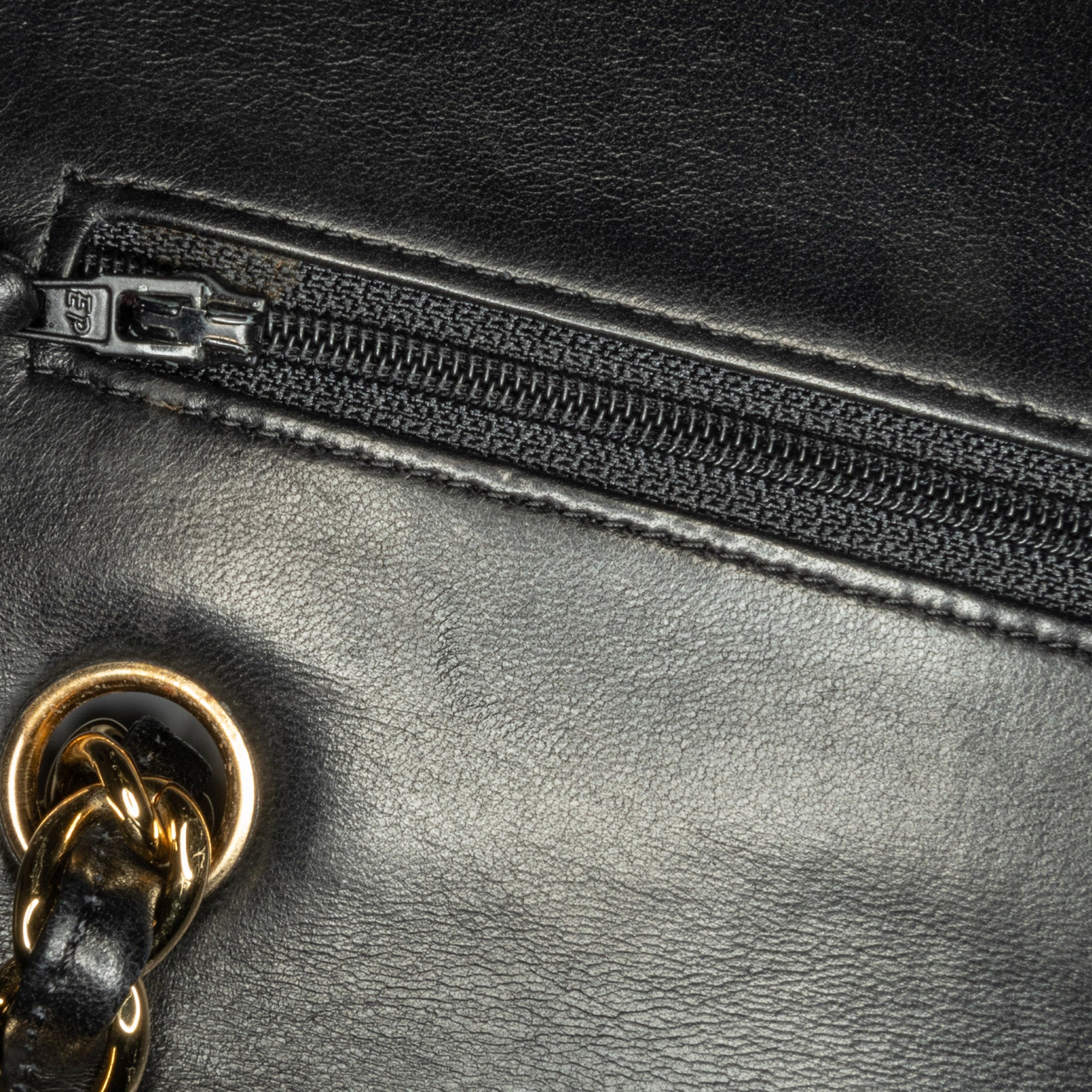 Chanel | Pre-Owned Jumbo Classic Lambskin Double Flap | Black