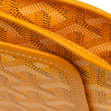 Goyard | Pre-Owned Goyardine Plumet Pocket Wallet | Yellow