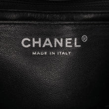 Chanel | Pre-Owned Mini Square Classic Patent Single Flap - V | Black