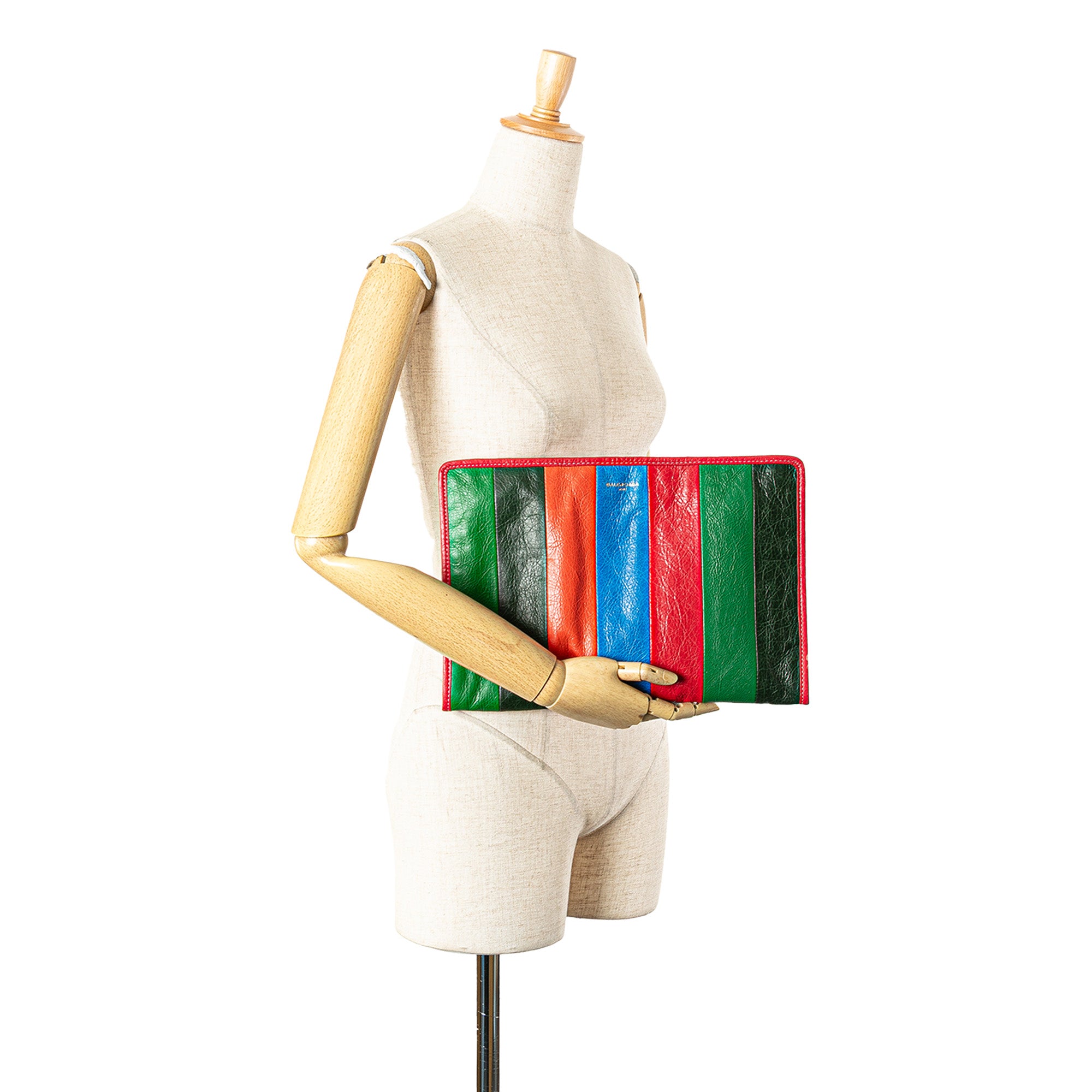 Balenciaga | Pre-Owned Lambskin Bazar Clutch | Red
