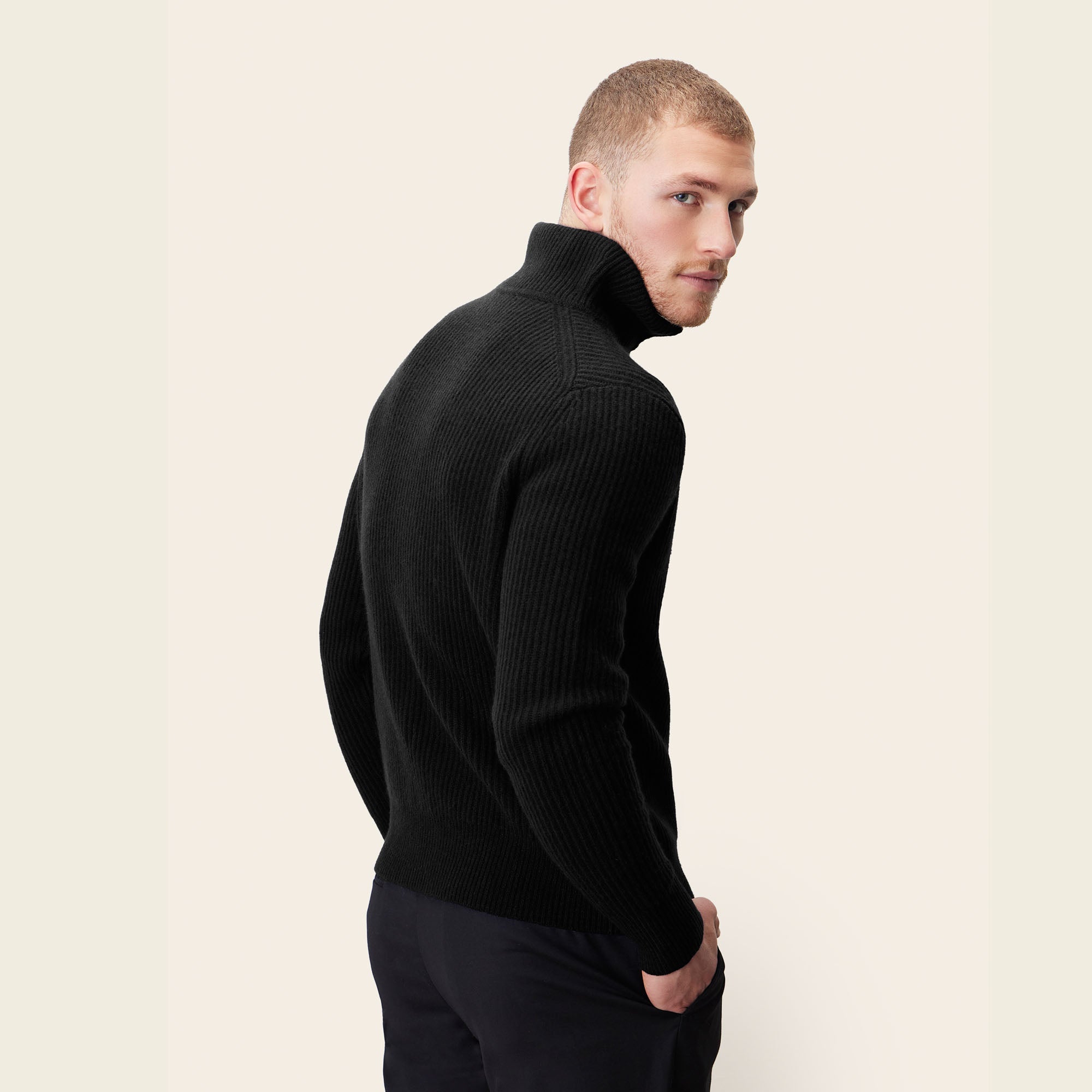 Shane Cashmere Quarter Zip Pullover | Black | Mens