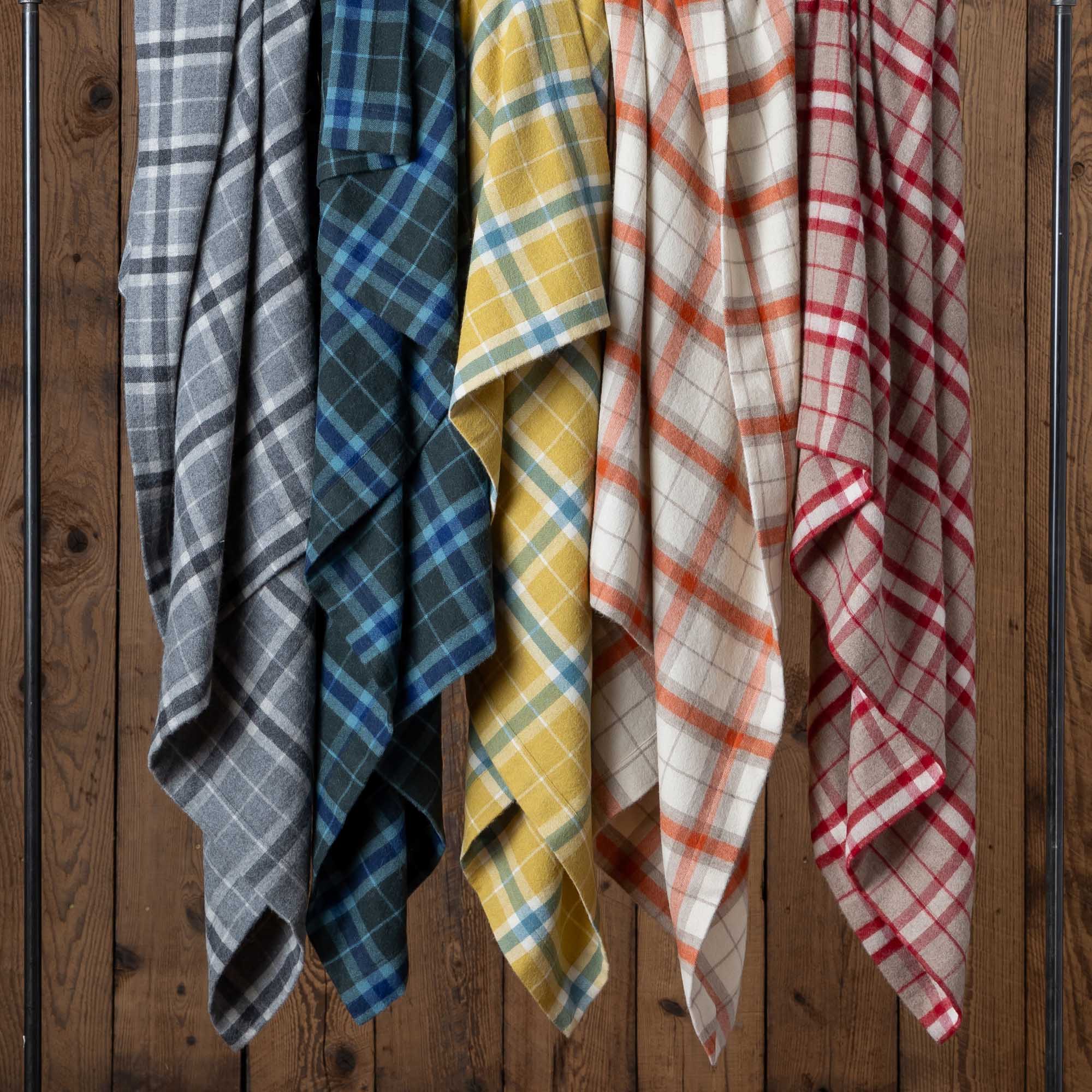 Aberdeen Throw | Ivory / Orange
