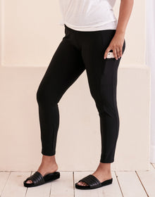 Adore Me Karleen Legging in color Jet Black and shape legging