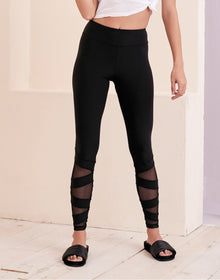 Adore Me Kamala Legging in color Jet Black and shape legging
