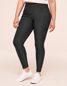 Adore Me Jaine Legging in color Jet Black and shape legging