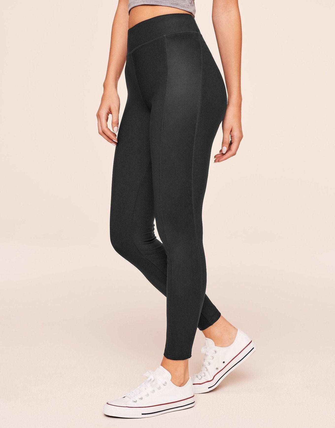 Adore Me Jaine Legging in color Jet Black and shape legging