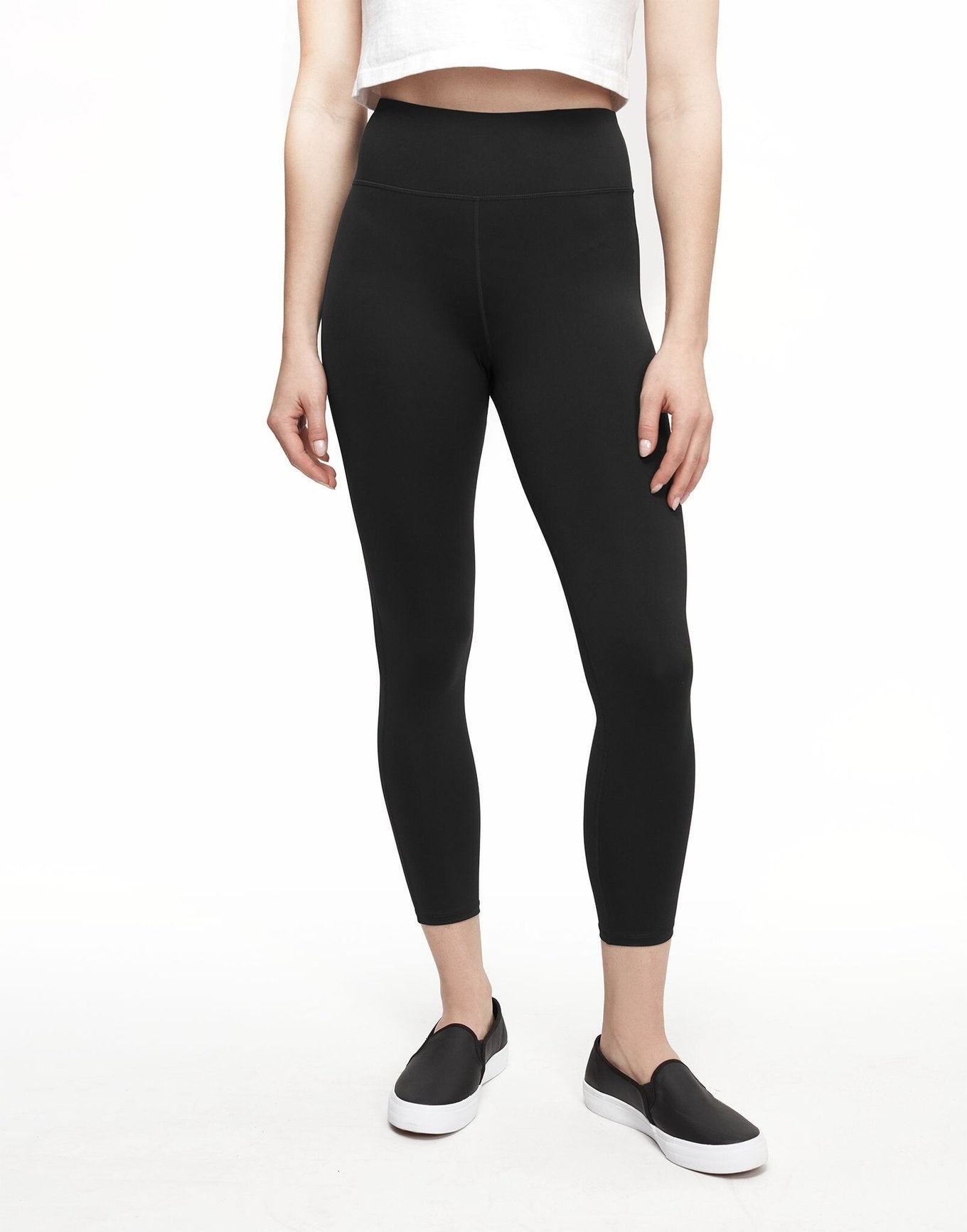 Adore Me Cali 7/8 Everyday Activewear 7/8 Legging in color Black and shape legging