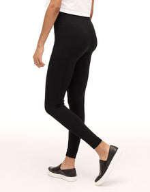 Adore Me Sophia Low Compression Seamless Legging in color Meteorite and shape legging