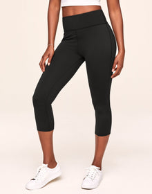 Adore Me Joceline Recycled Crop Legging in color Noir and shape legging