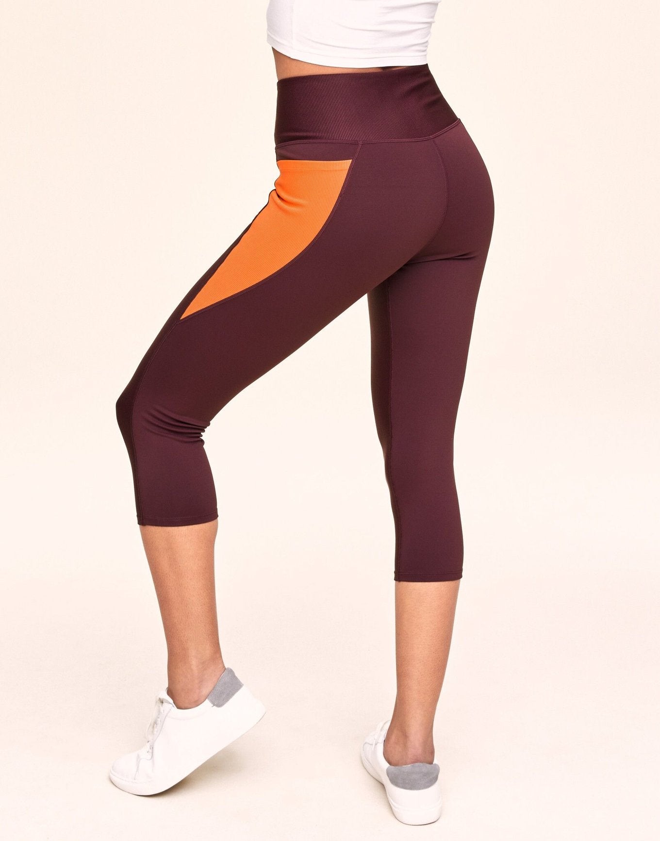 Adore Me Bailey Brushed Crop Super-Soft Active Crop with Pockets in color Oxblood and shape legging