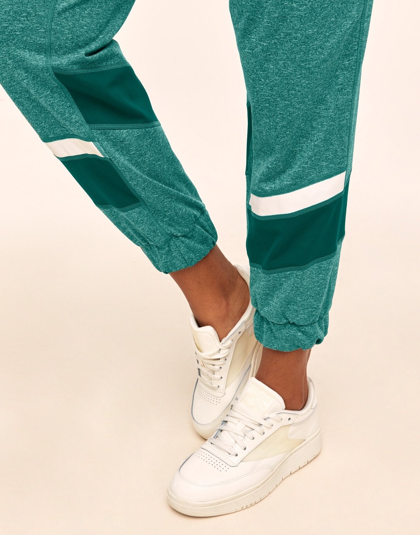 Adore Me Edyn Heather Active Jogger with Pockets in color Forever Green Heather and shape jogger