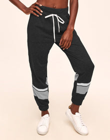 Adore Me Edyn Heather Active Jogger with Pockets in color Noir Dark Heather and shape jogger