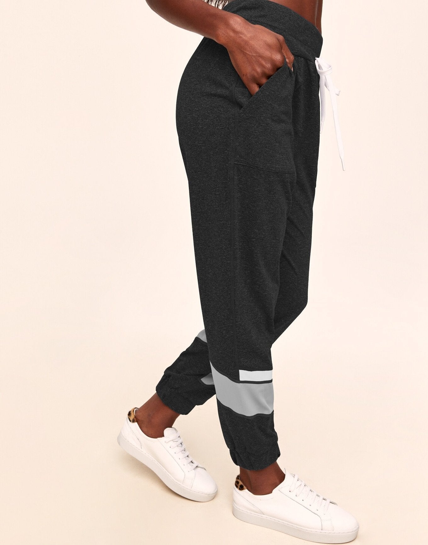 Adore Me Edyn Heather Active Jogger with Pockets in color Noir Dark Heather and shape jogger