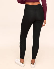 Adore Me Jaye Legging in color Noir and shape legging