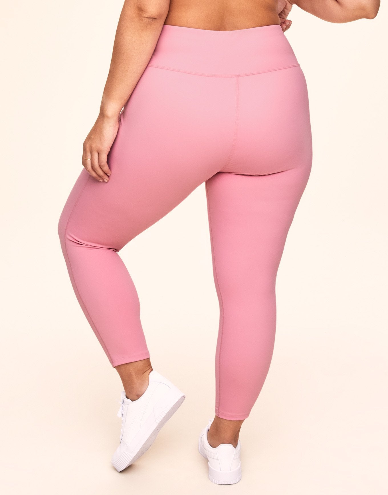 Adore Me Cali 7/8 Everyday Activewear 7/8 Legging in color Sea Pink and shape legging