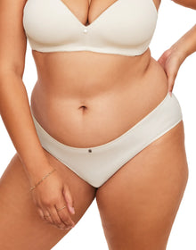 Adore Me Johanna in color Whisper White and shape hipster