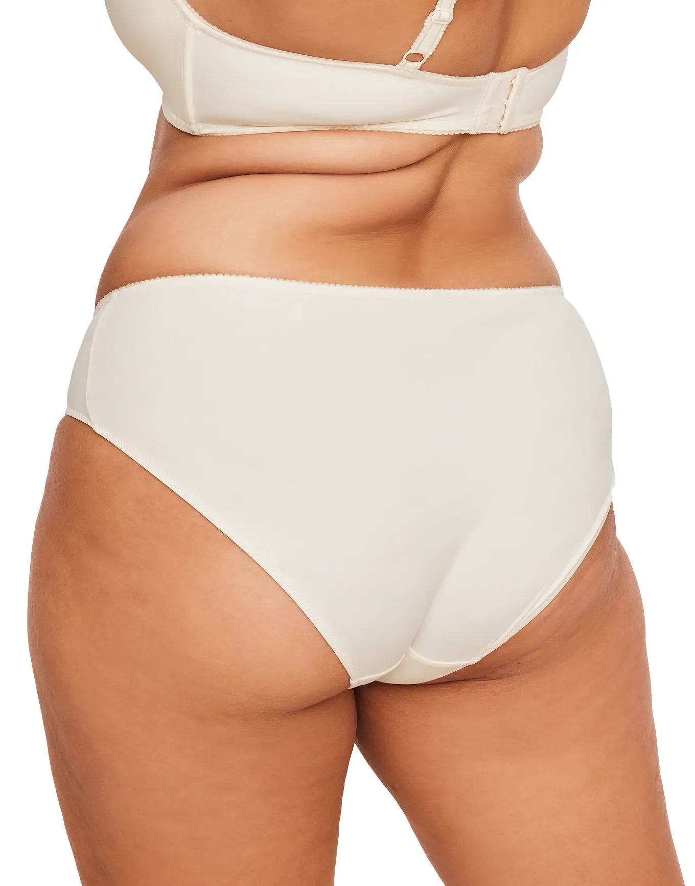 Adore Me Johanna in color Whisper White and shape hipster