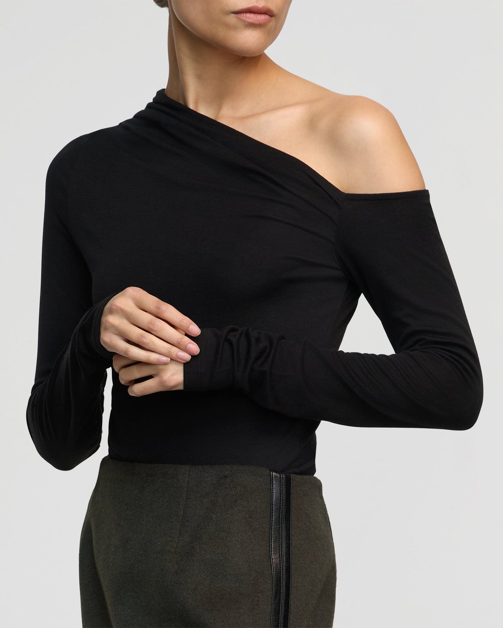 Ayra Tencel-Wool Off-Shoulder Tee | Black