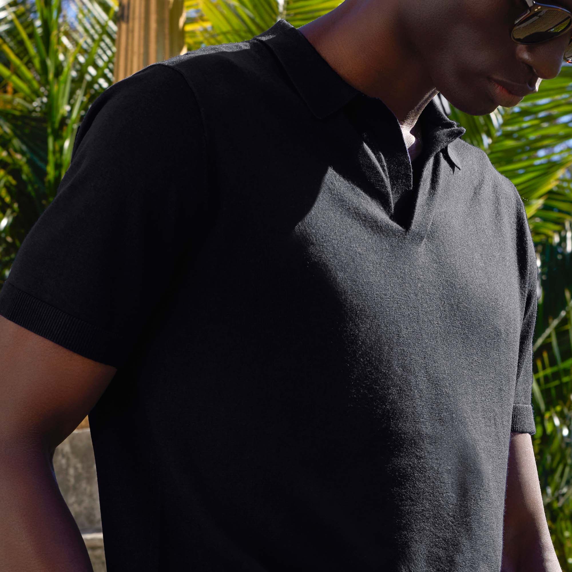 Mens | Elliot Featherlight Cashmere Short Sleeve Polo | Black