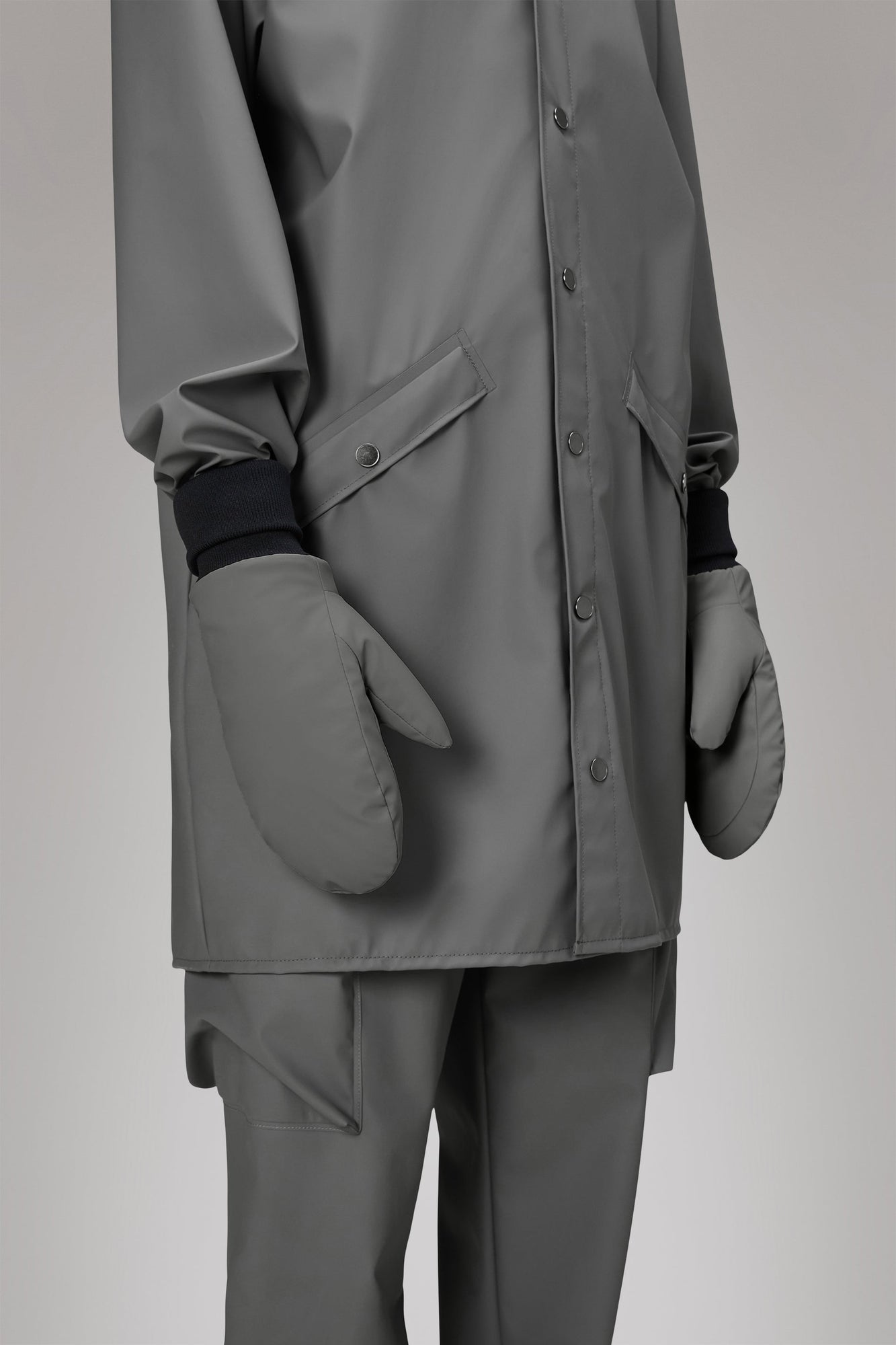 RAINS Alta Puffer Mittens Grey Gloves