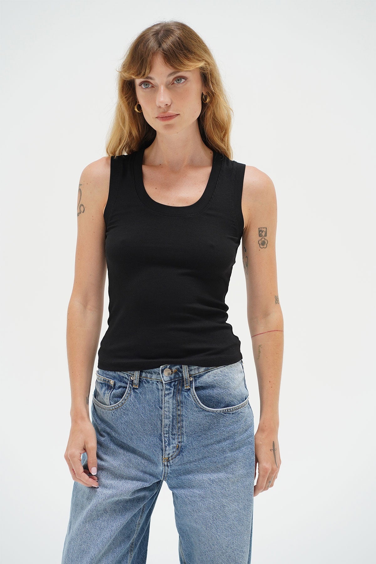 Women | Deep U Ribbed Tank | Black
