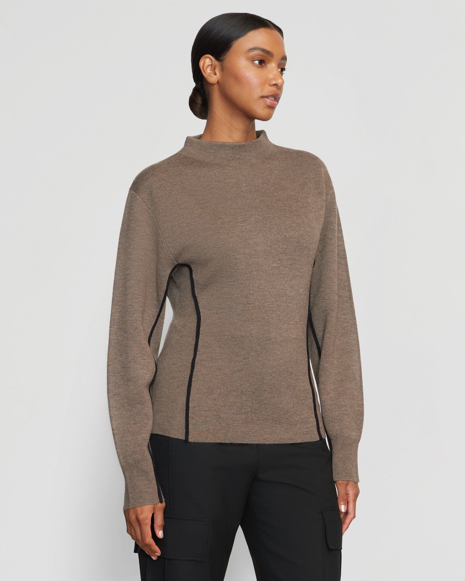 Clarice Contrast-Piping Sweater | Maitake