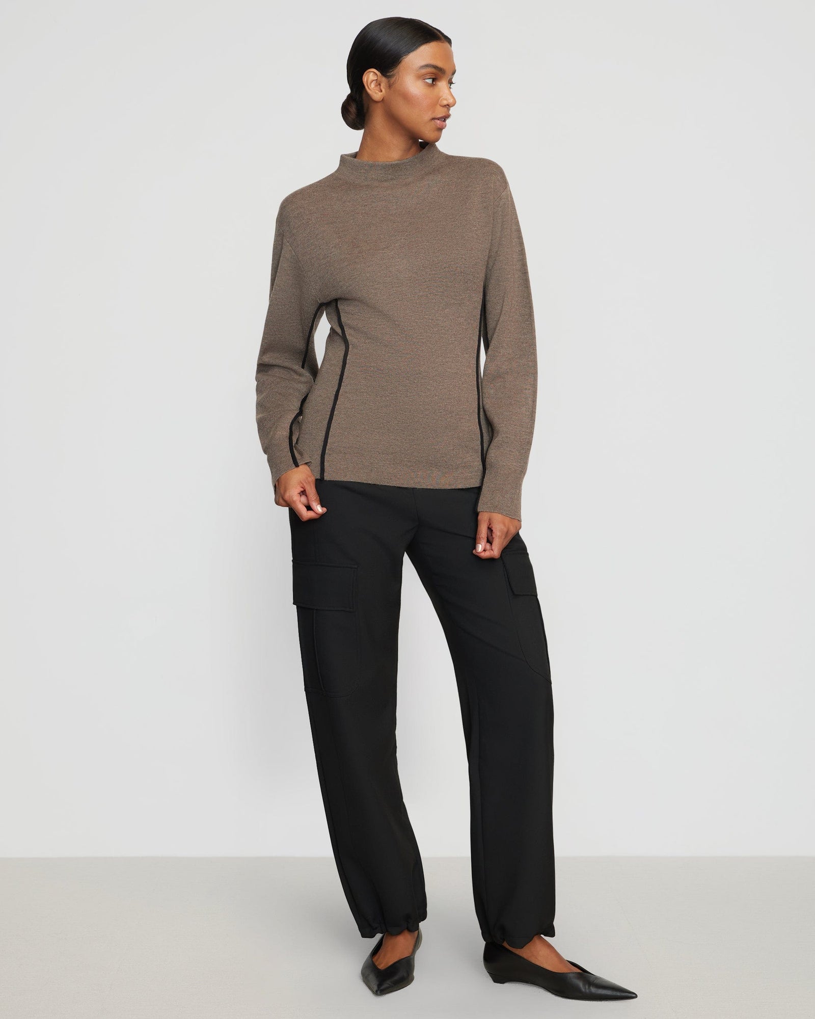 Clarice Contrast-Piping Sweater | Maitake