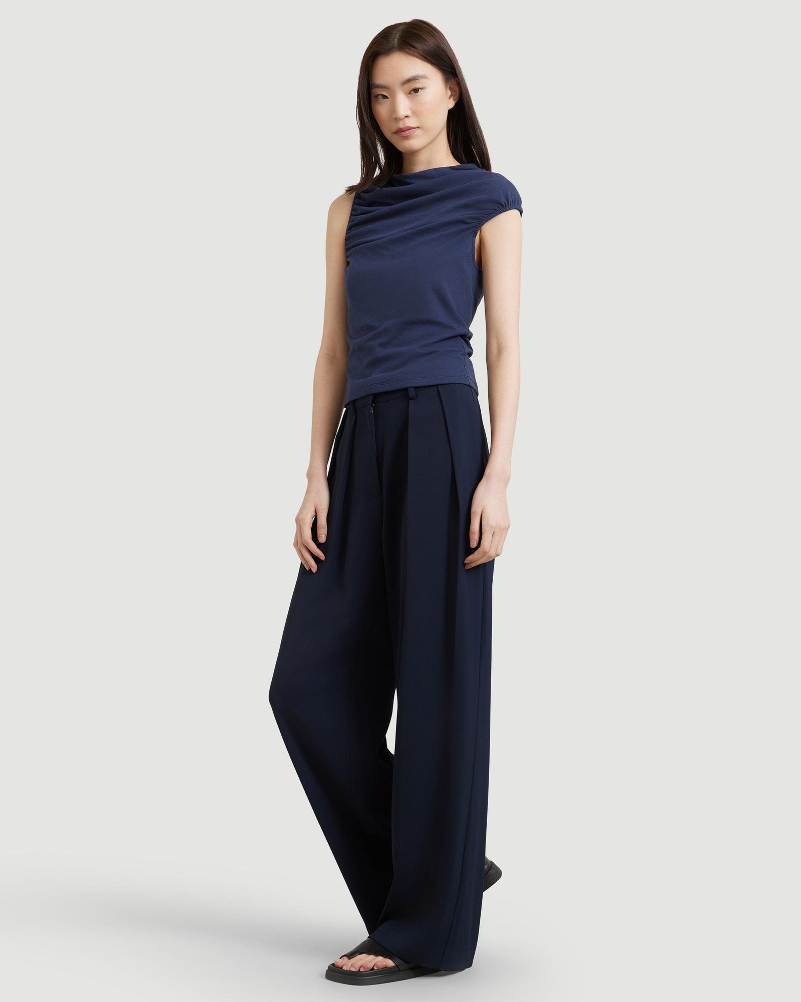 Jae | Delphine Ruched Sleeveless Tee in Size Small