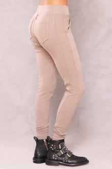 Women | Deluxe Weekender Jogger | Woodsmoke