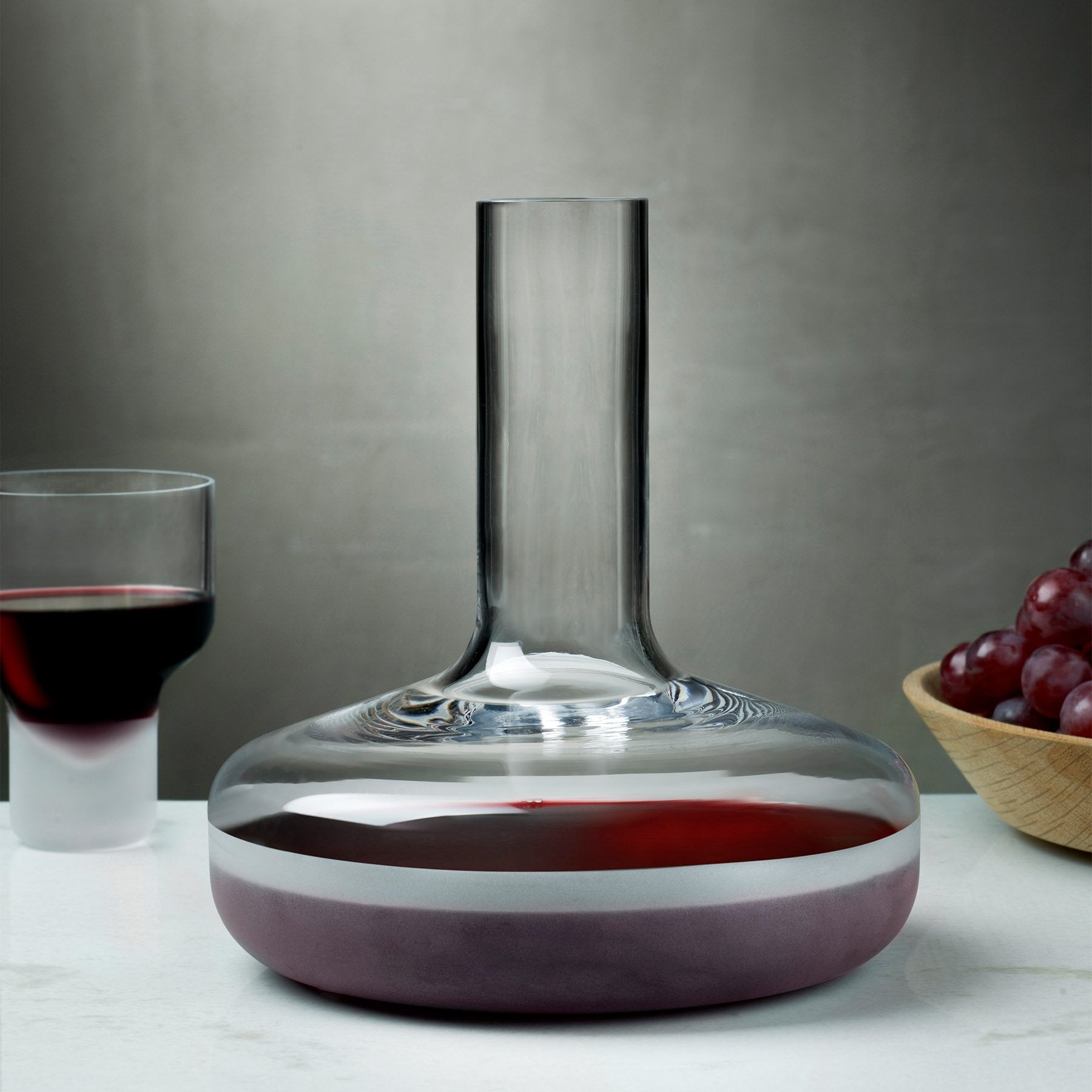 Contour Wine Carafe With Sandblasted Base | Clear Crystal