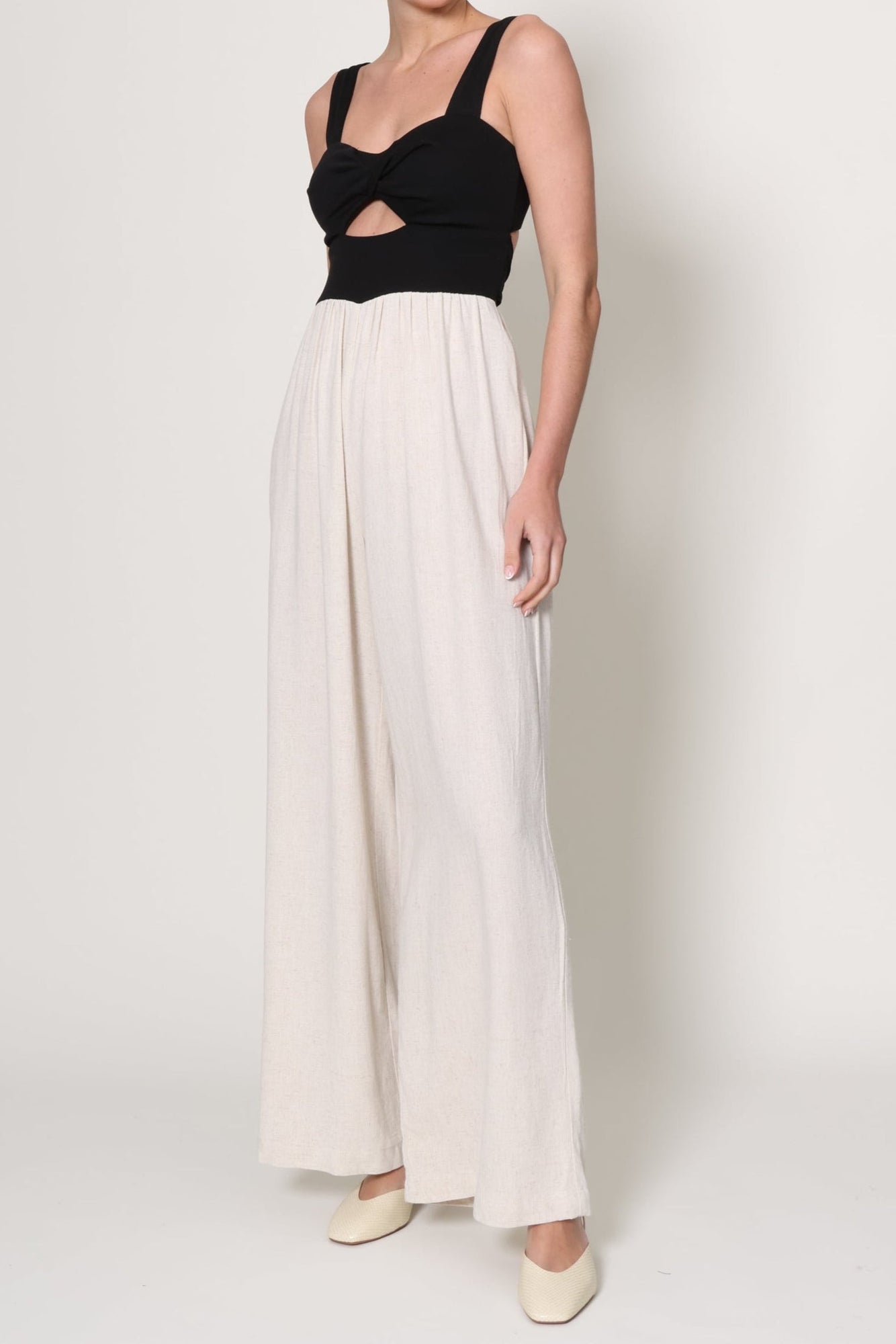 W.A.P.G. We'Re All Pretty Girls | Kris Linen Jumpsuit | Black