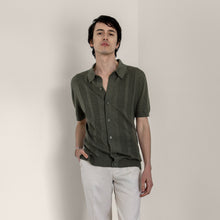 Mens | Pierre Featherlight Button Down | Vetiver