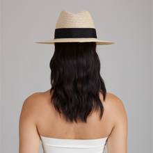 Courtney Fedora | Natural