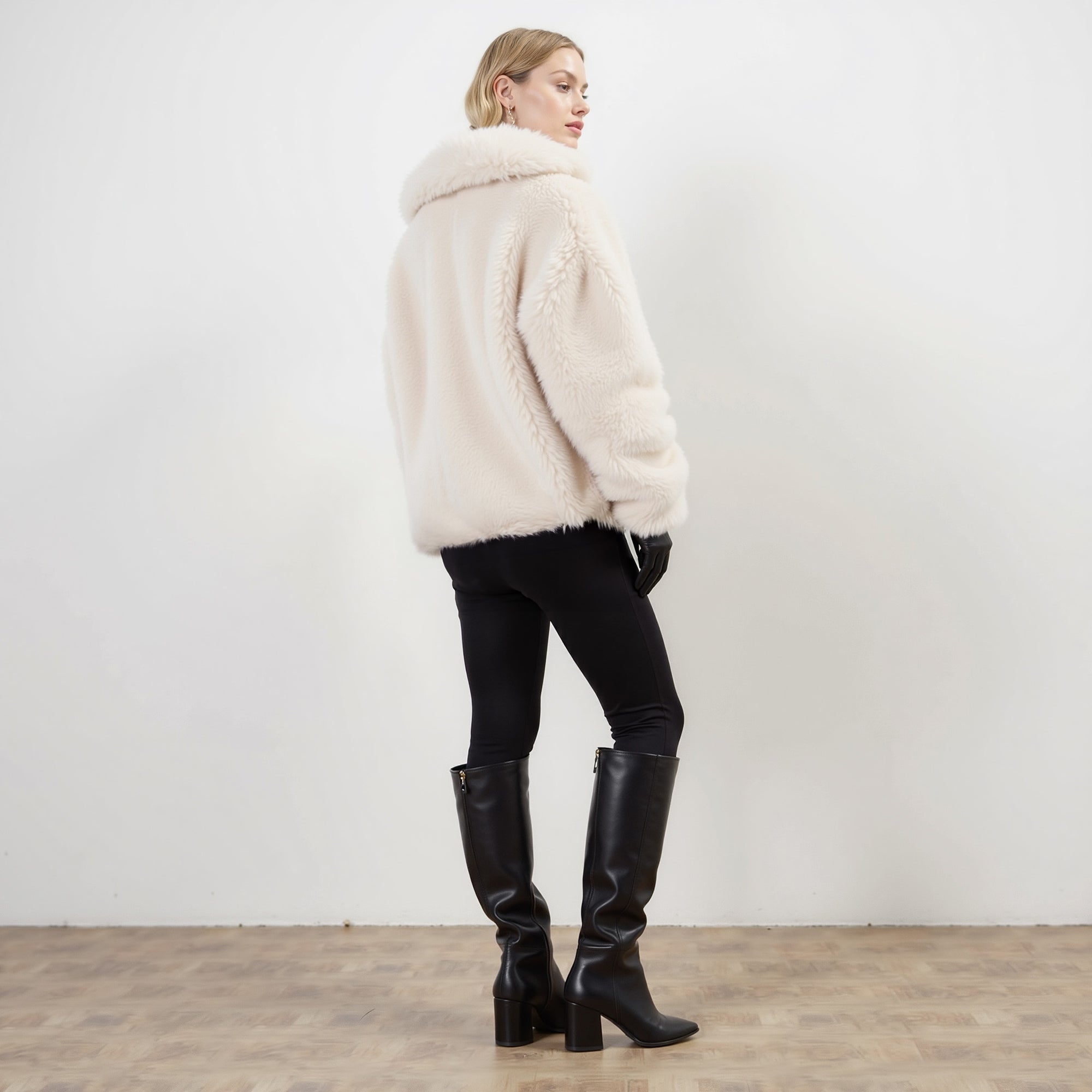 Womens | Chloe Australian Wool Teddy Cropped Jacket | Ivory