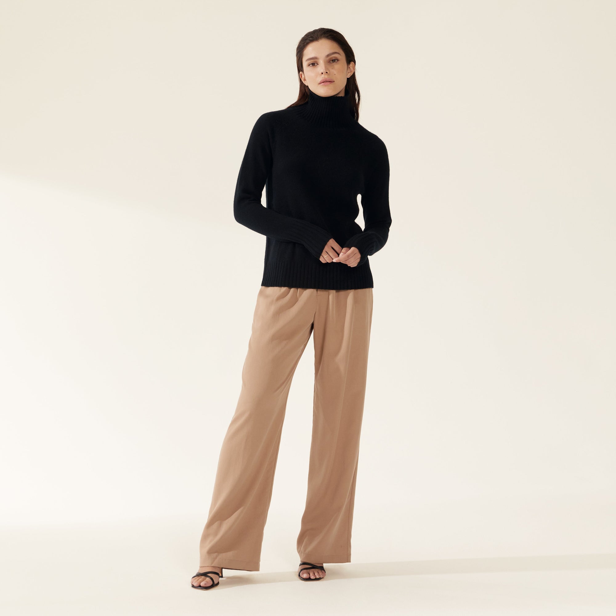 Emma Cashmere Relaxed Turtleneck Sweater | Black | Womens