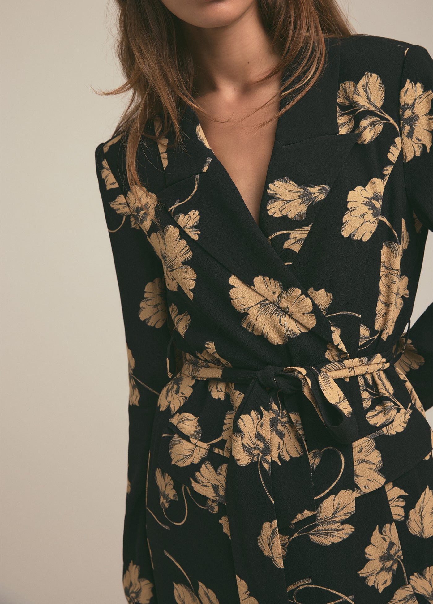 The Adrienne Blazer | Noir Fleur