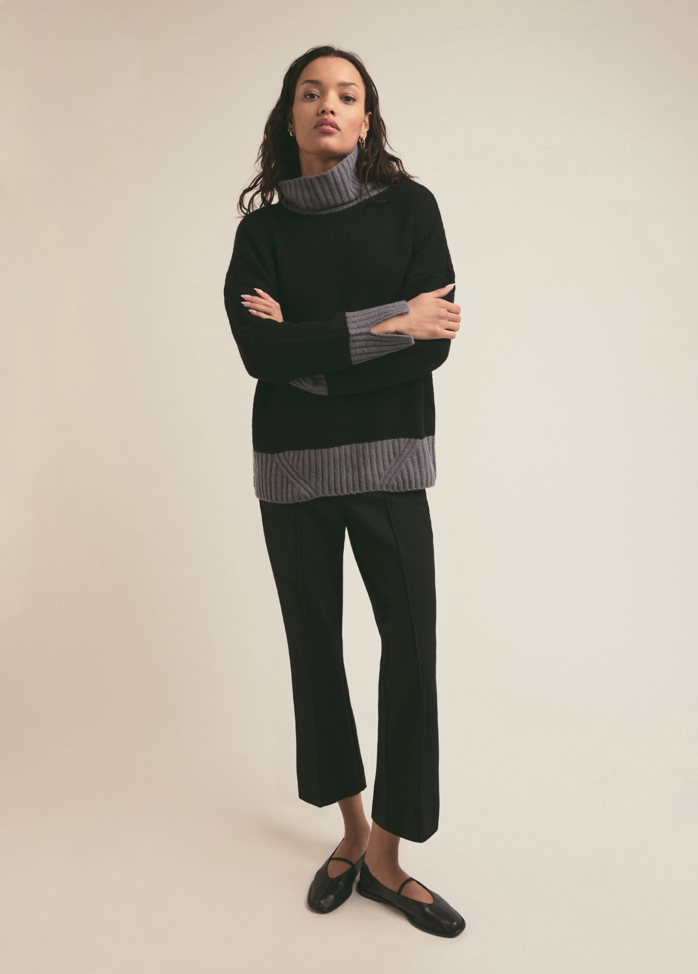 The Andi Sweater | Black Grey