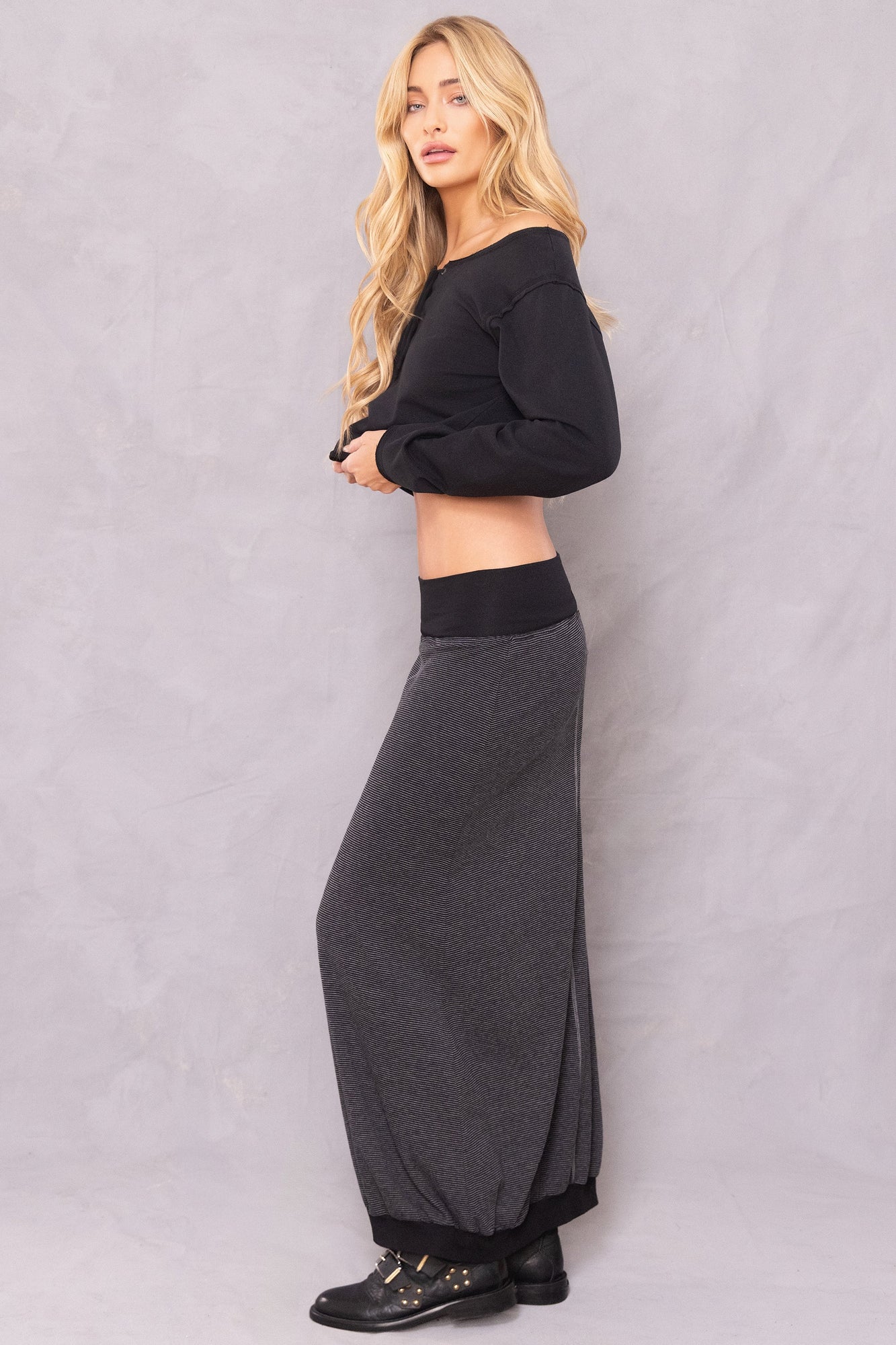 Women | Split Front Fleece Sweatshirt | Black