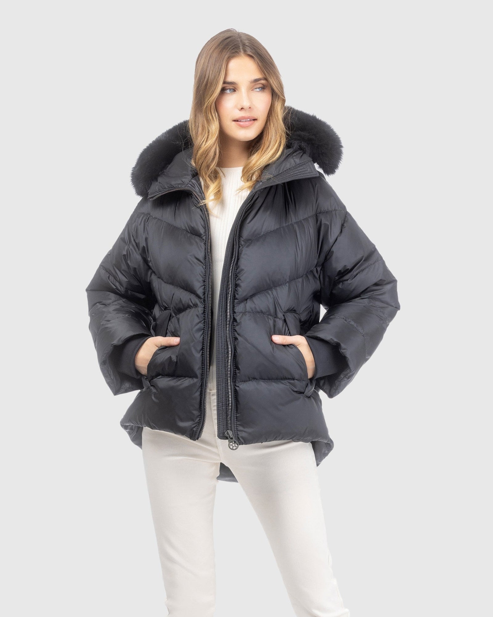 Après-Ski Jacket With Detachable Toscana Lamb Hood Trim | Black/Black (V12)