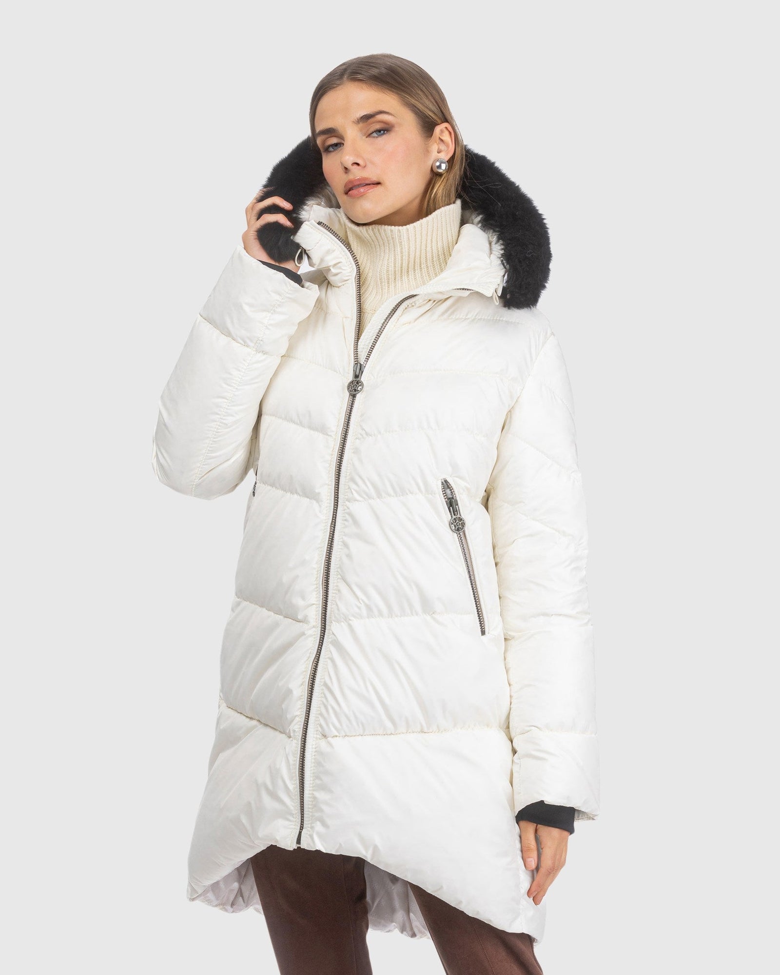 Après-Ski Jacket With Detachable Toscana Lamb Hood Trim | Ivory/Black (V7)